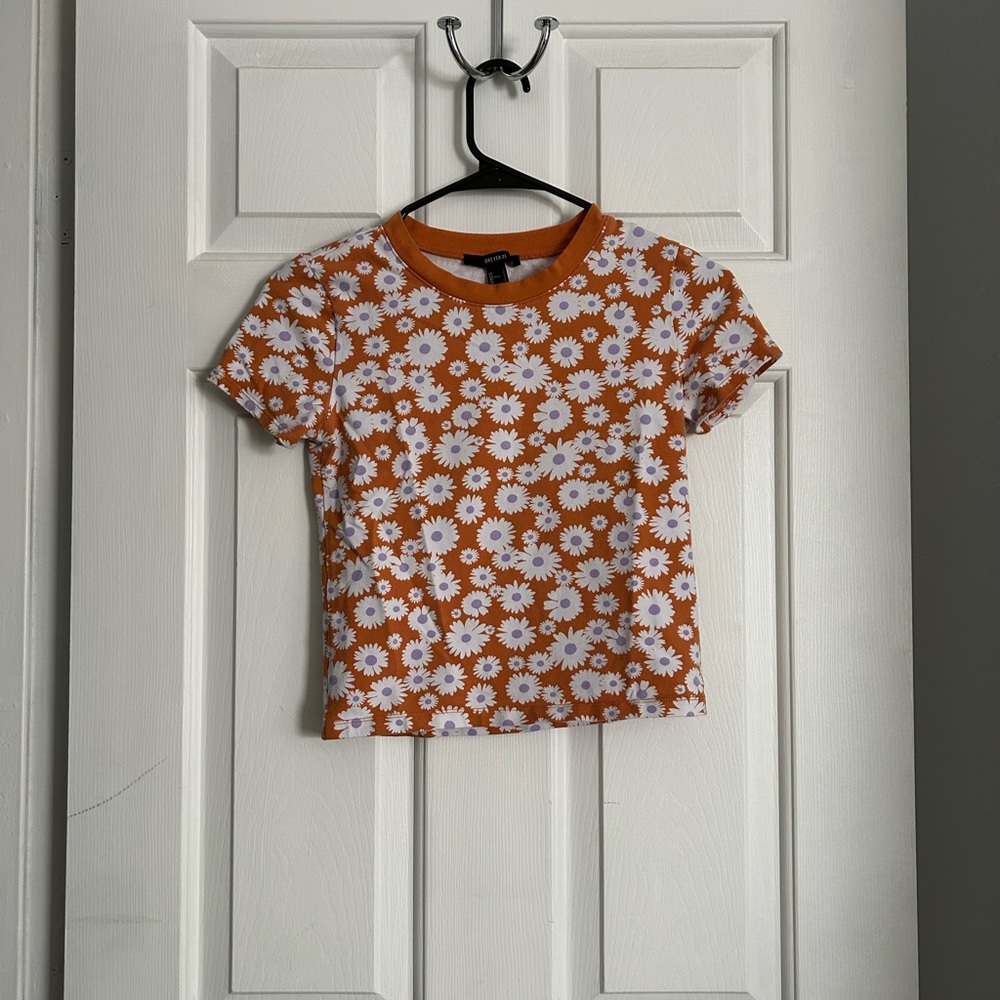 Forever 21 Orange Floral Baby-Tee